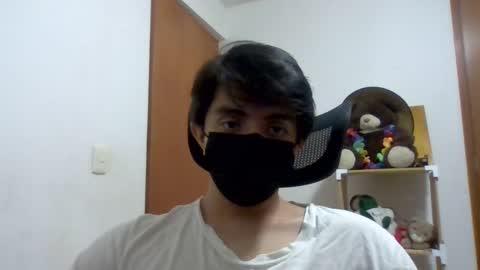 Julian Mora online show from 03/06/25, 02:19