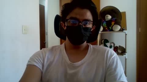Julian Mora online show from 03/09/25, 07:37