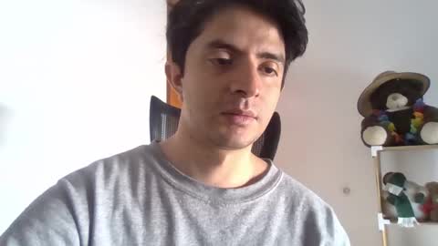 Julian Mora online show from 10/31/25, 03:57