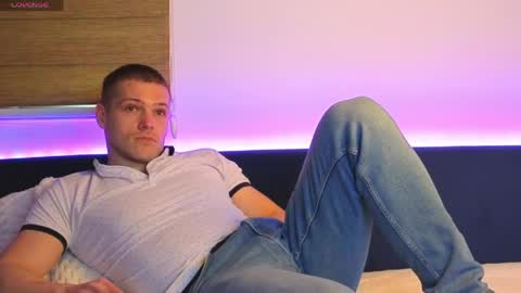 Snapshot of julian_turner chatting on 04/20/26, 12:19 julian_turner online show from 04/20/26, 12:19