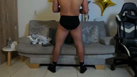 julian_wallace online show from 09/19/25, 05:02