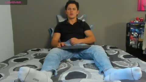 Snapshot of julian_wallace1 chatting on 06/11/26, 09:46 julian_wallace1 online show from 06/11/26, 09:46