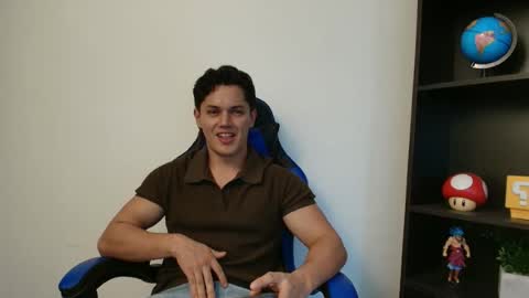 julian_wallace1 online show from 07/17/26, 06:35