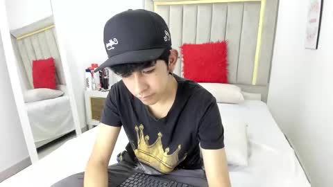 Snapshot of julian_xp chatting on 01/09/26, 07:15 Julian online show from 01/09/26, 07:15