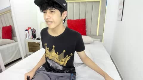 Snapshot of julian_xp chatting on 01/11/26, 07:41 Julian online show from 01/11/26, 07:41