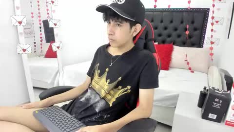 Snapshot of julian_xp chatting on 02/23/26, 07:33 Julian online show from 02/23/26, 07:33