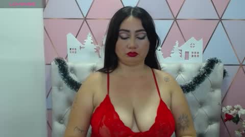 Juli online show from 12/17/24, 03:28