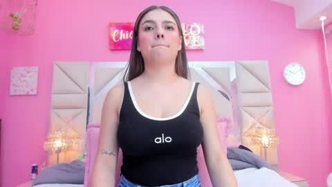 juliana_diamond_ online show from 06/18/26, 03:07