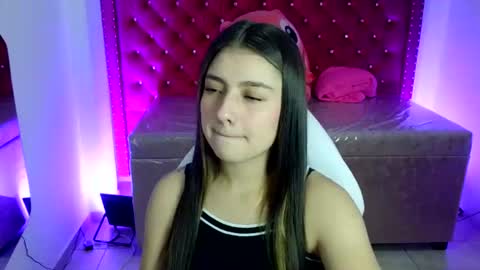 juliana_diamond_ online show from 07/18/26, 03:11