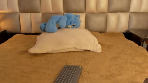 juliana_js_ online show from 01/30/25, 11:45