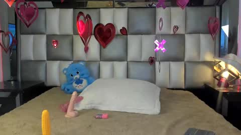 juliana_js_ online show from 02/11/25, 08:52