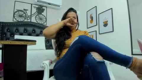juliana_milf_ online show from 07/06/26, 01:08
