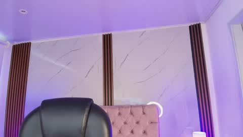  JULIANA CASTRO online show from 07/04/26, 12:11