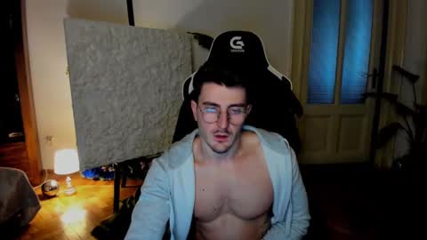 JulianDylan online show from 12/03/24, 01:32