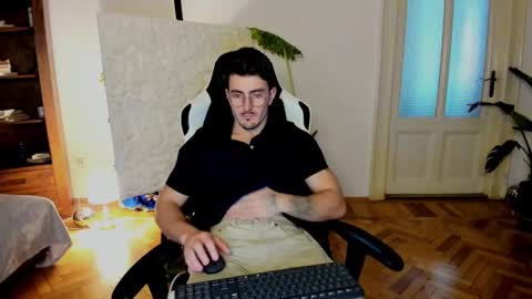 JulianDylan online show from 12/07/24, 11:07