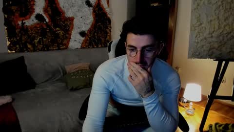 JulianDylan online show from 12/12/24, 09:19