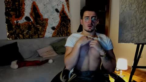 JulianDylan online show from 12/17/24, 04:45