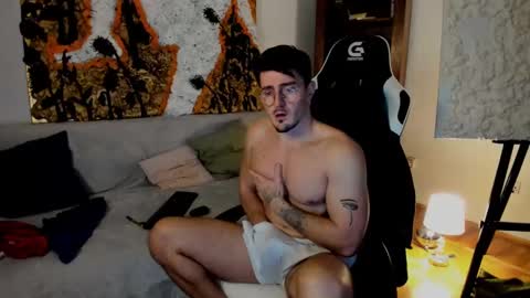 JulianDylan online show from 12/18/24, 07:58