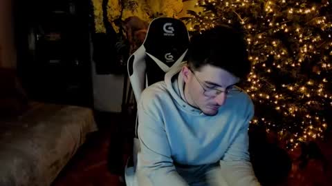 JulianDylan online show from 01/03/25, 05:28