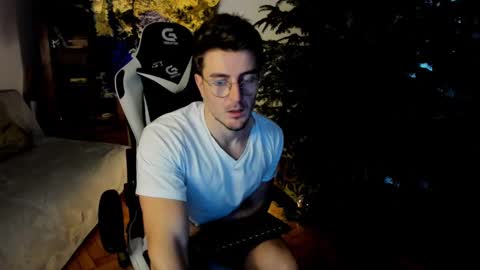 JulianDylan online show from 01/08/25, 08:49