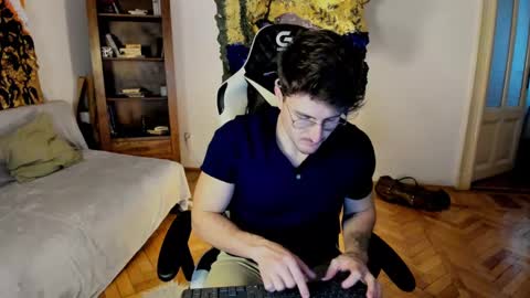 JulianDylan online show from 01/21/25, 07:26