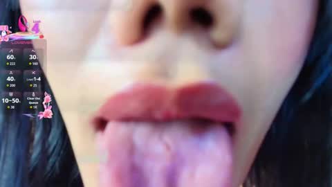 juliane_swee1 online show from 10/02/25, 12:06