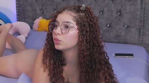 Juliane online show from 12/17/24, 03:39