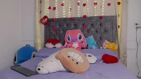Juliane online show from 02/25/25, 02:33
