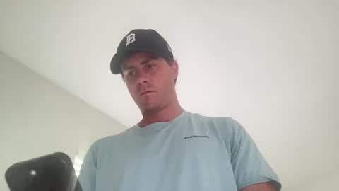 Snapshot of juliangregory9009 chatting on 05/28/26, 05:43 juliangregory9009 online show from 05/28/26, 05:43
