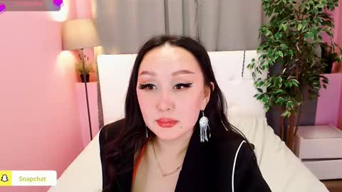 Julianna online show from 02/12/25, 04:55