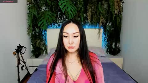 Julianna online show from 11/09/25, 02:48