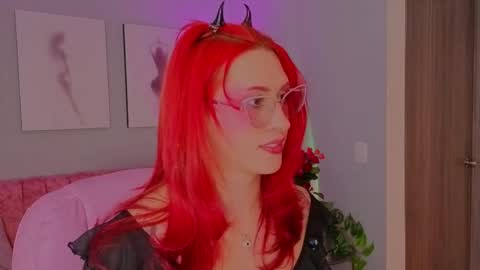 Juliana online show from 03/26/26, 05:07