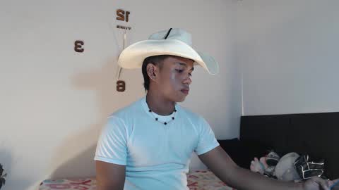 Juliann online show from 10/24/25, 03:08