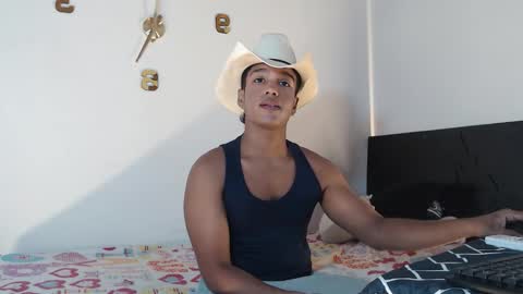 Juliann online show from 10/30/25, 03:13