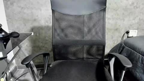 Julian online show from 09/27/25, 10:09