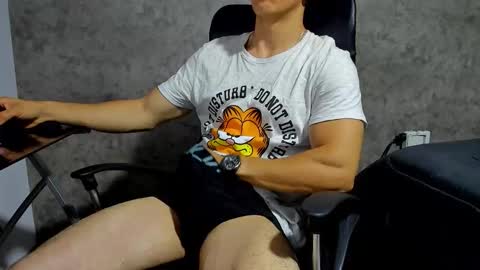 Snapshot of juliansexxx16 chatting on 11/01/25, 10:28 Julian online show from 11/01/25, 10:28