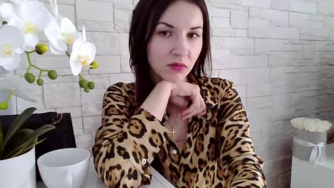 Snapshot of juliaorgasm chatting on 04/13/26, 01:38 Julia online show from 04/13/26, 01:38