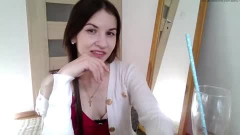 Snapshot of juliaorgasm chatting on 05/27/26, 03:42 Julia online show from 05/27/26, 03:42