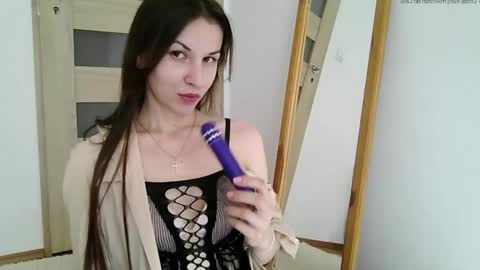 Snapshot of juliaorgasm chatting on 05/28/26, 01:52 Julia online show from 05/28/26, 01:52
