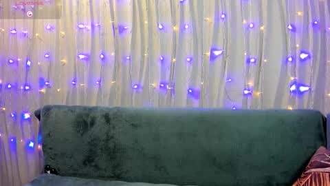 Snapshot of juliastar41 chatting on 12/23/25, 03:04 Yulya online show from 12/23/25, 03:04