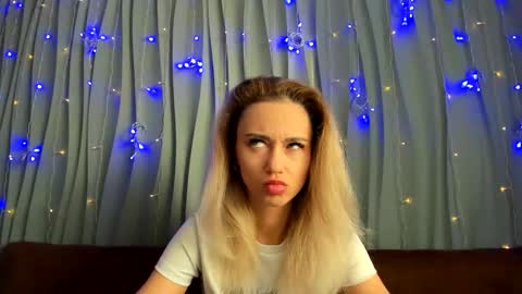 Snapshot of juliastar41 chatting on 01/17/26, 04:06 Yulya online show from 01/17/26, 04:06