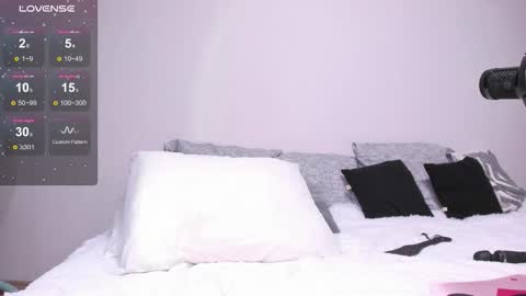 Julls online show from 10/02/25, 04:41