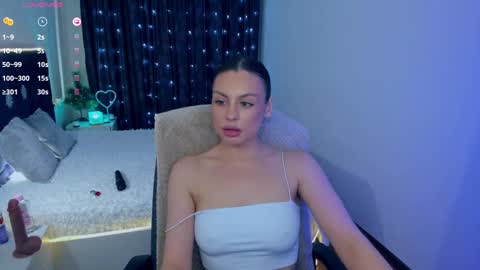 julia online show from 12/08/24, 10:08