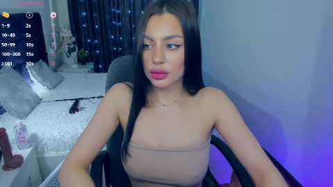 julia online show from 02/18/25, 08:16
