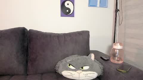 Jeimy Help me to reach 100 thumbs up online show from 07/21/26, 12:24