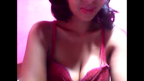 julie0612 online show from 02/18/25, 04:04