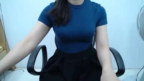 julie9x online show from 05/25/26, 06:47