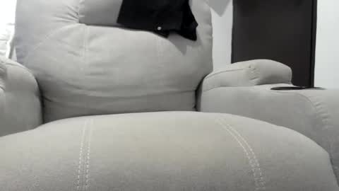 Julie bunny online show from 12/12/24, 07:59