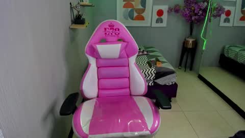julie coper online show from 12/09/24, 10:41