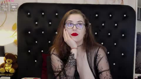 Snapshot of julieannx chatting on 06/11/26, 05:16 Julia online show from 06/11/26, 05:16